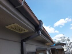 さいたま市岩槻区にて　屋根カバー工法のリフォーム工事を行いました