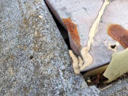 蓮田市　トップライト解体瓦設置大下屋根漆喰補修現調 クラック