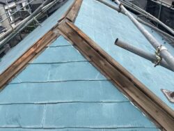 さいたま市北区　屋根塗装棟板金交換工事 棟板金撤去