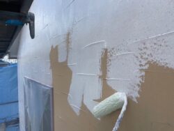 さいたま市北区　屋根カバー・外壁塗装 下塗り