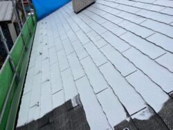 さいたま市緑区　屋根塗装・縦樋補修 屋根下塗り