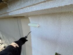 見沼区　外壁塗装ベランダ防水波板交換 外壁下塗り