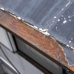 お住まいの屋根は大丈夫？屋根の種類別の劣化症状や修理方法を解説します！