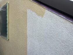 練馬区　屋根カバー外壁塗装 外壁中塗り