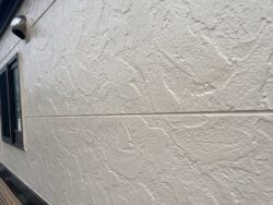 さいたま市見沼区　屋根カバー外壁塗装 外壁塗装上塗り