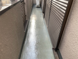 さいたま市見沼区　屋根カバー外壁塗装 ベランダプライマー