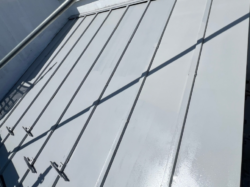 朝霞市 外壁屋根塗装工事 屋根塗装下塗り