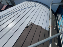 朝霞市 外壁屋根塗装工事 屋根塗装下塗り