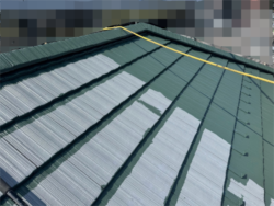 さいたま市北区にて屋根中塗り