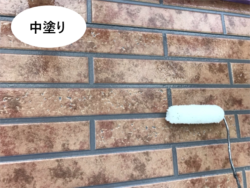 さいたま市北区にて外壁クリア塗装中塗り