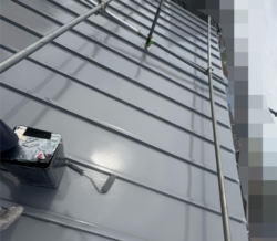 朝霞市 外壁屋根塗装工事 屋根塗装上塗り