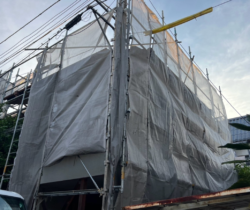 さいたま市見沼区 屋根葺き替え外壁塗装 足場設置