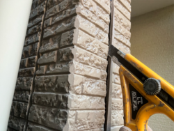 越谷市　屋根外壁塗装 コーキングカット