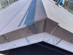 さいたま市北区　屋根カバー施工完了