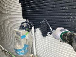 さいたま市北区 屋根外壁塗装中塗り