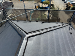 岩槻区　屋根カバー 面戸設置 