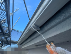 さいたま市西区にて軒樋塗装