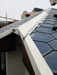 さいたま市緑区　屋根外壁塗装 屋根下塗り