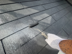 志木市屋根外壁塗装屋根上塗り