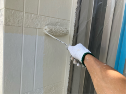 さいたま市西区　外壁塗装中塗り