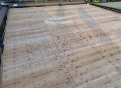 さいたま市にて野地板設置