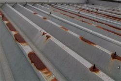 さいたま市にて屋根サビ