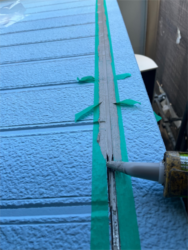 さいたま市岩槻区にてコーキング打設