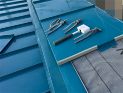 さいたま市にて屋根材設置