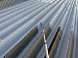 さいたま市にて屋根下塗り