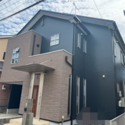 さいたま市見沼区にて【レガロNEO IR】を使用した屋根外壁塗装工事を実施しました