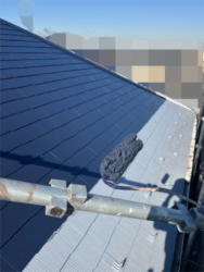 さいたま市岩槻区にて屋根中塗り